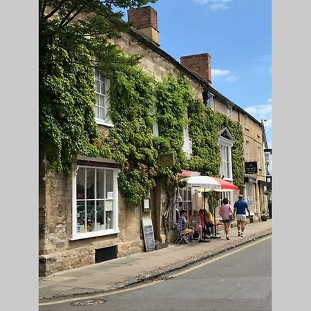 Oxfordshire Living - The Bowler Hat Cottage - 우드스톡 외부 사진
