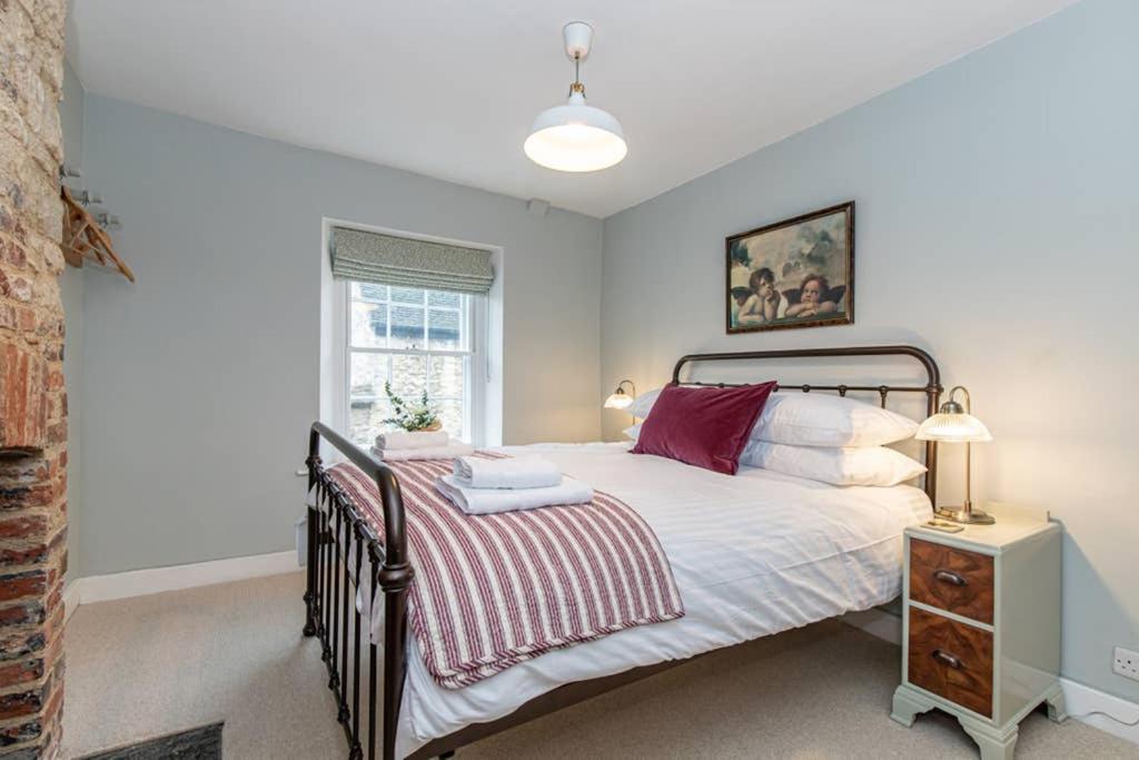 Oxfordshire Living - The Bowler Hat Cottage - 우드스톡 외부 사진